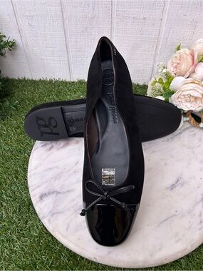 Paul Green
Women Violet Ballet Flats
Black Suede Combo size Uk 8.5 US 11 new